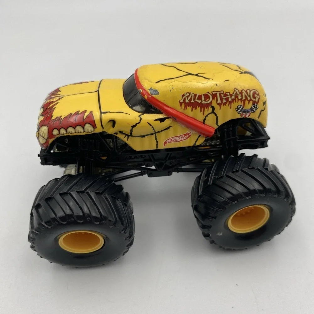 Hot Wheels Monster Jam Truck Wild Thang Small Hub 1:64 Metal Construction